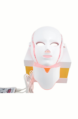 CUSTOMER REVIEW OF 7-COLOR LED FACIAL MASK